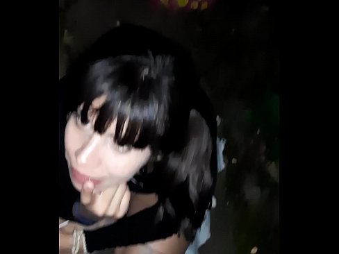 ❤️ Ma ke alanui, ua pehu ka penis no ka lole ❤️  ʻO ka wahine ia makou